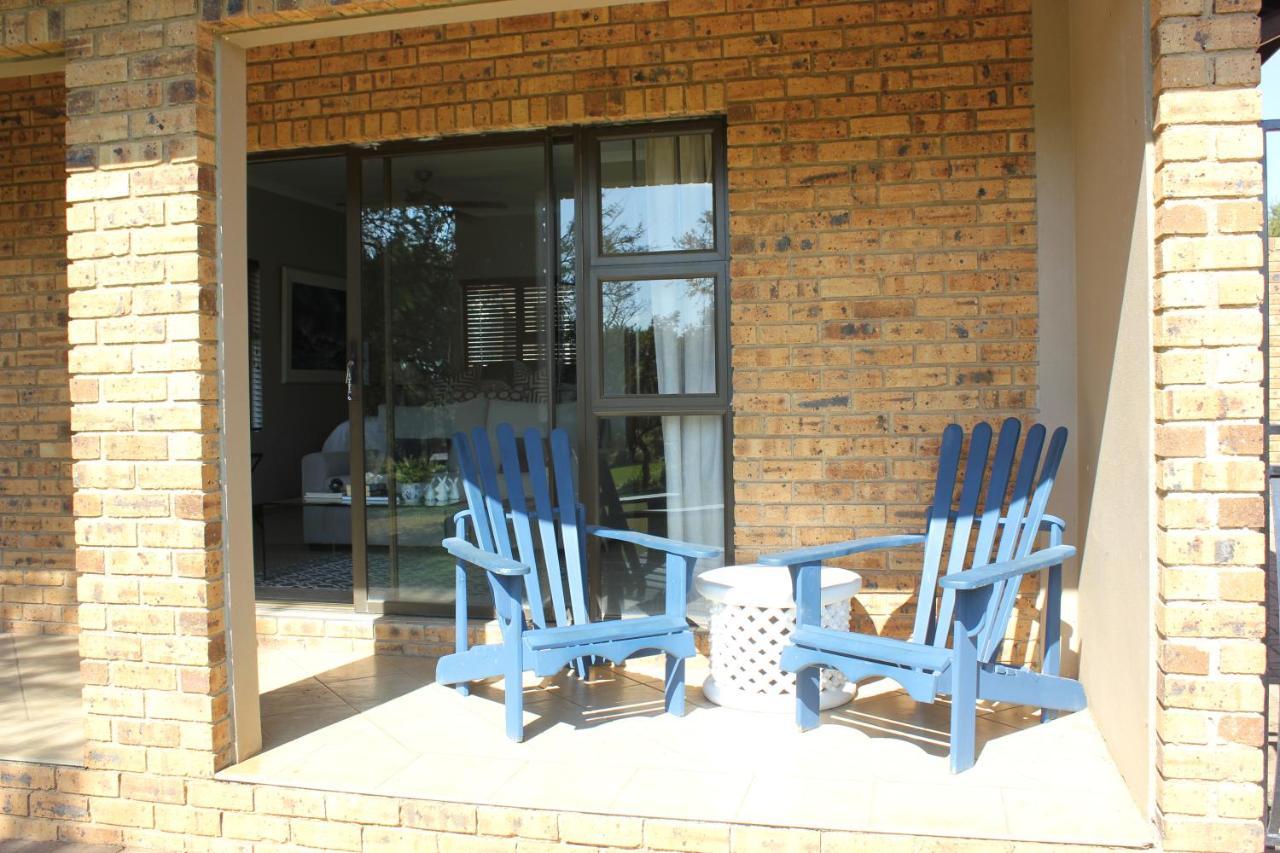 Karee & Wild Olive Guest Lodge Hekpoort Buitenkant foto